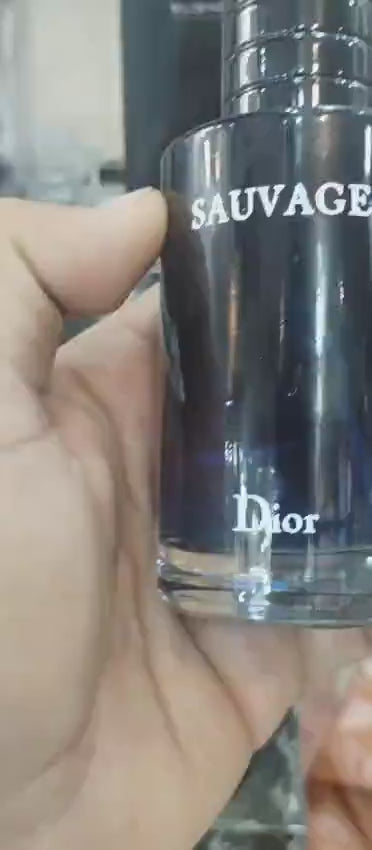 Sauvage Dior long lasting glove fragrance perfume unisex